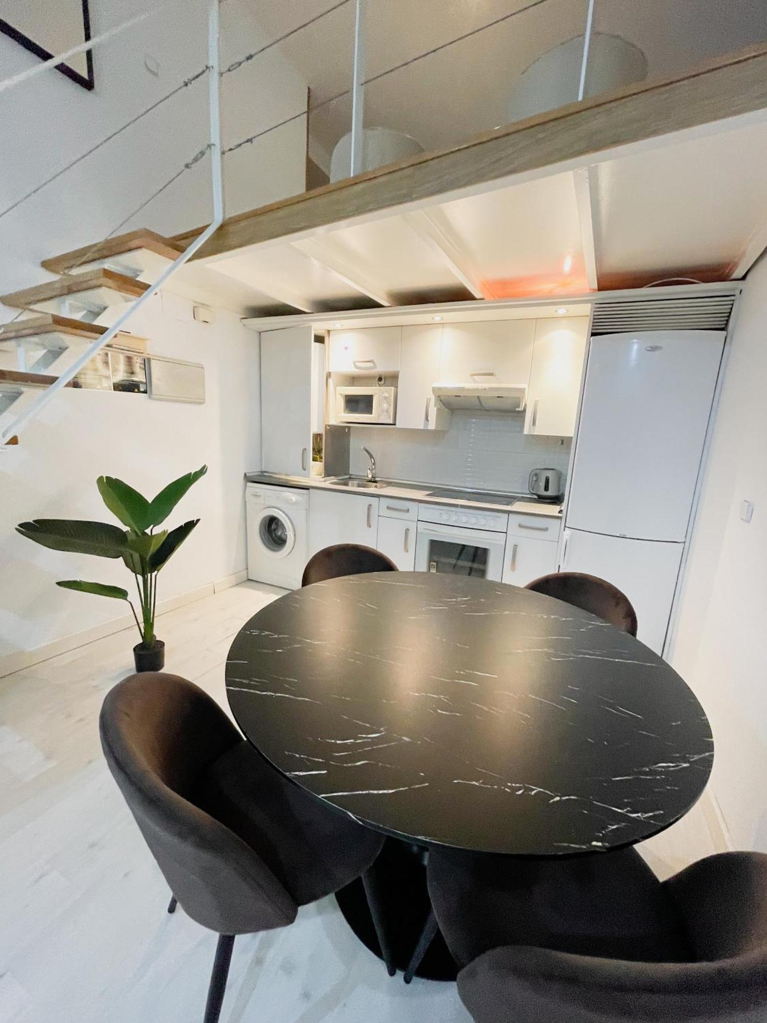 Appartamento Carretas Duplex Interior Madrid Esterno foto